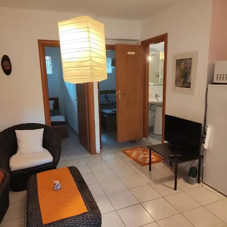 Your Ideal Greek Family Place * Ασπροβάλτα