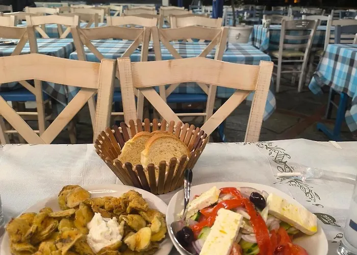 Your Ideal Greek Family Place *